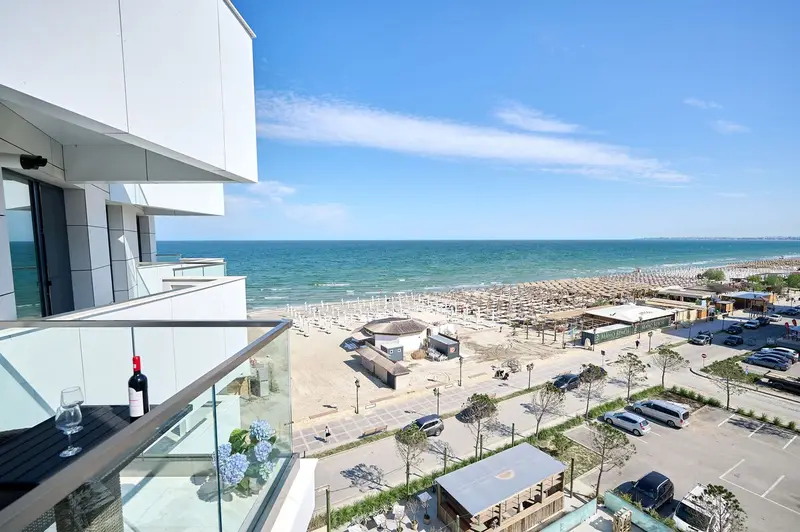 Sea Breeze Apartment in Infinity Beach Resort - parking – 8