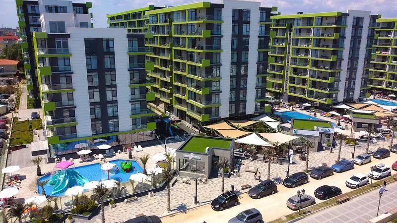 Glamour Sea view Family Apartment 02- Spa n Pools Resort, Alezzi Beach Resort