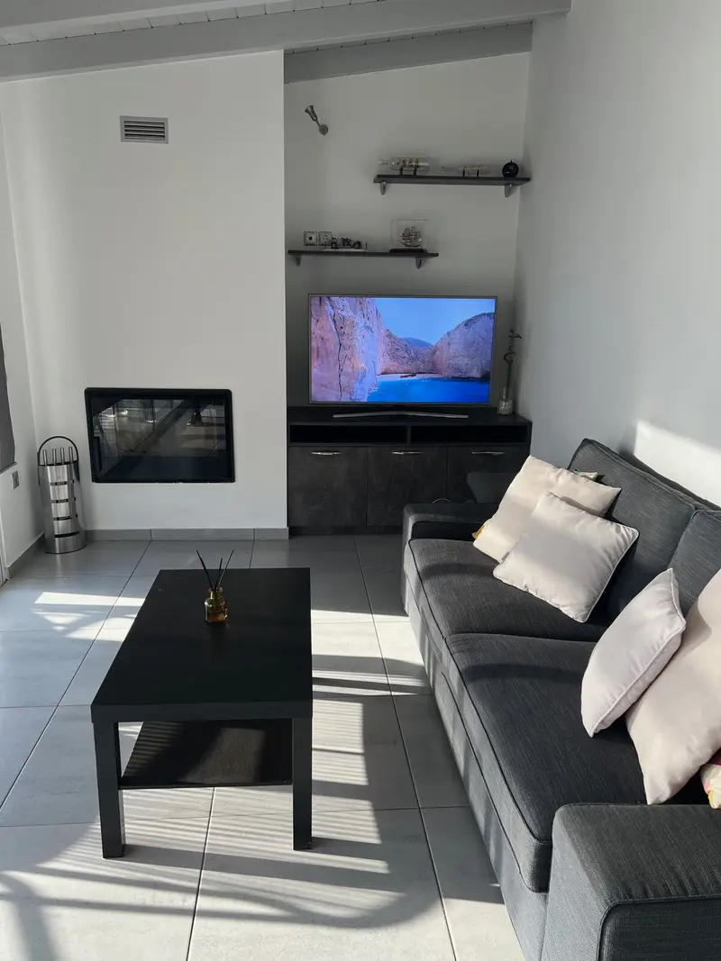 Aqua Vista 180° Sea View Apartment – 2