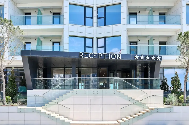 Infinity Breezes Apartment Beach Resort - parking – 22