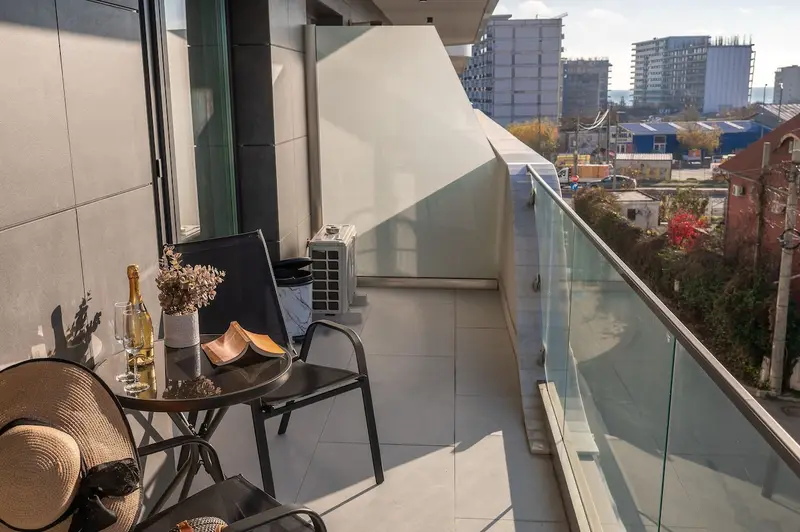 Chic Apartment in Odyssey Pools Spa and Parking – 3