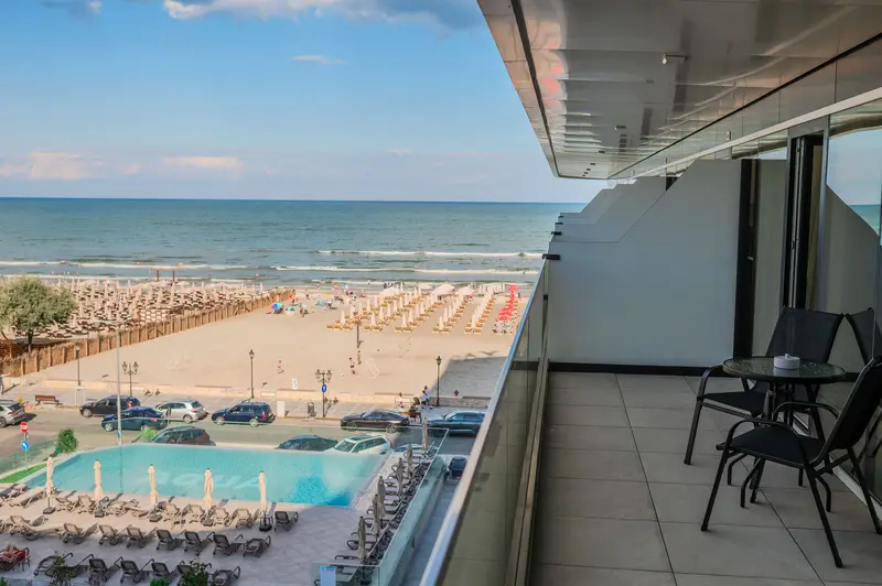 AC-414-Dawn Collection (90 SQM 1BD Front Sea View) – 42