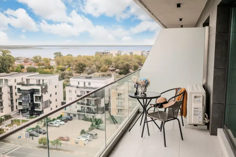 Bloomy Apartment in Odyssey Pools SPA and Parking, Alezzi Odyssey