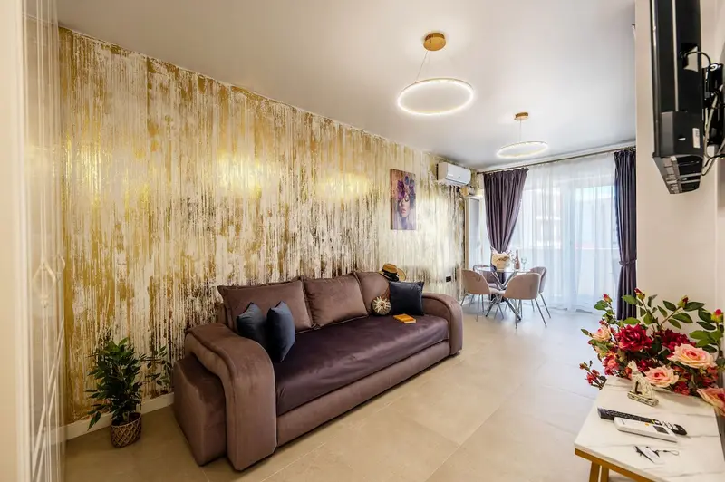 Salis Retreat in Odyssey Spa and pools – 4