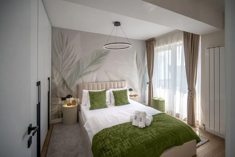 Laguna Breeze Apartment in Infinity Spa & Pool – 2