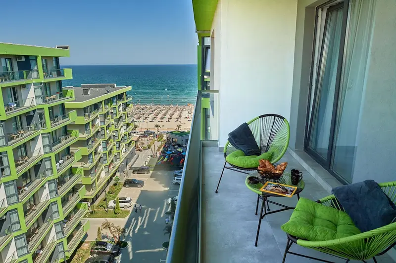 Meraki Luxury Apartment Spa n Pool Beach resort, Alezzi Beach Resort