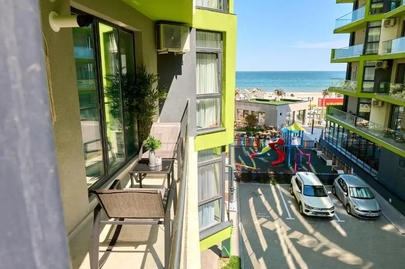 Blue Bamboo Apartment Spa Pools Resort and Parking – 17