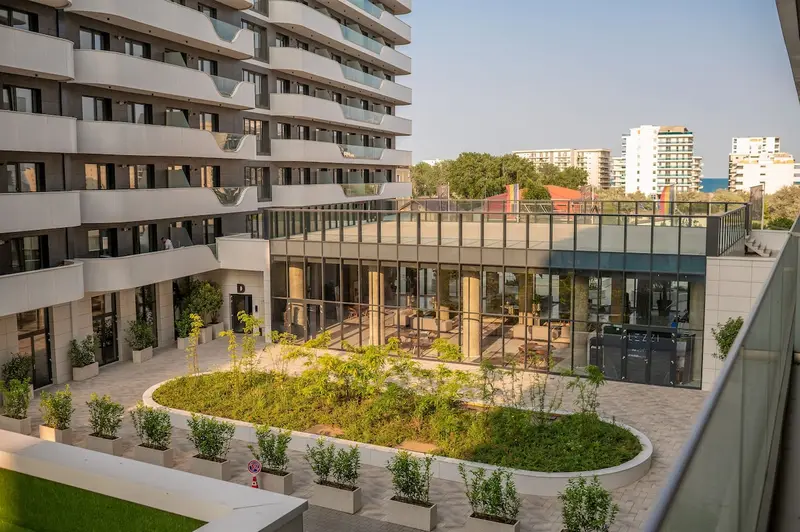 RavSea Luxury Apartment in Odyssey SpaPool-parking – 53