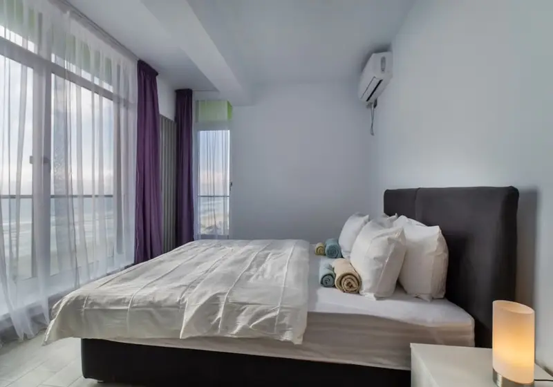 Mamaia Vice SeaView 2 bedroom Spa n Pool Beach resort – 18