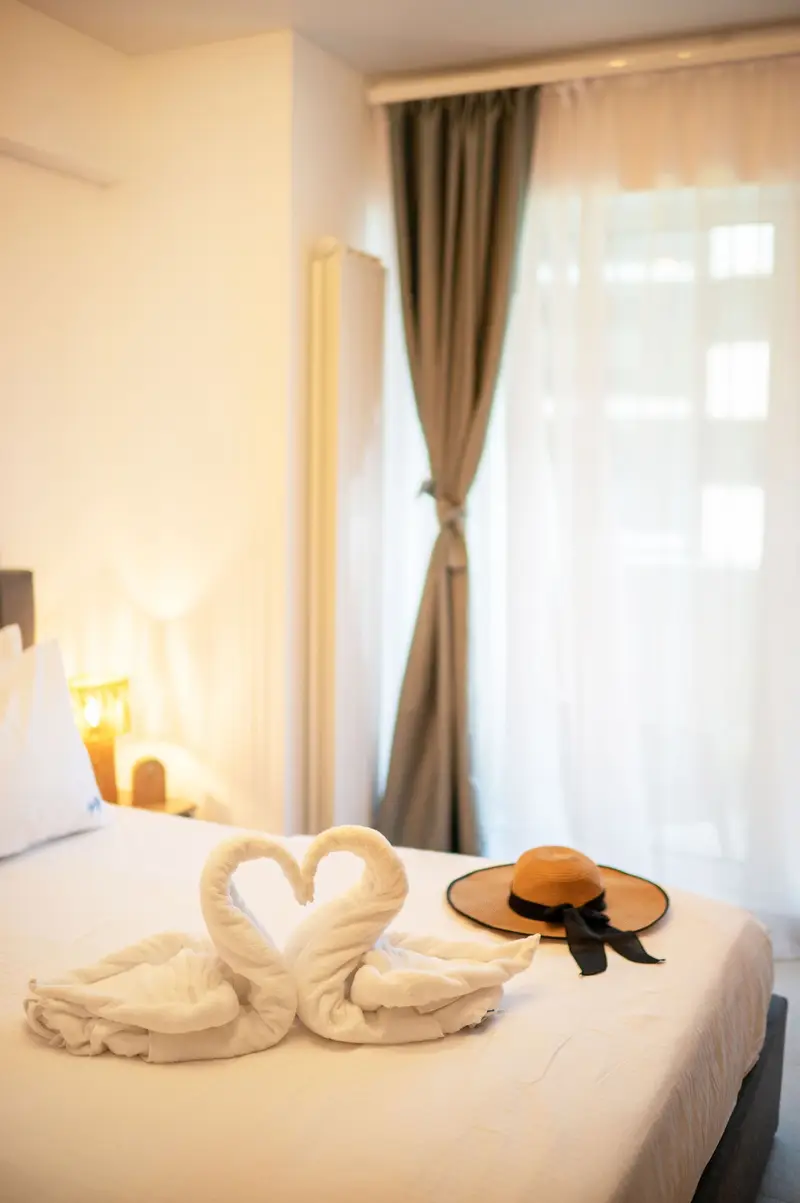 RavSea Luxury Apartment in Odyssey SpaPool-parking – 42