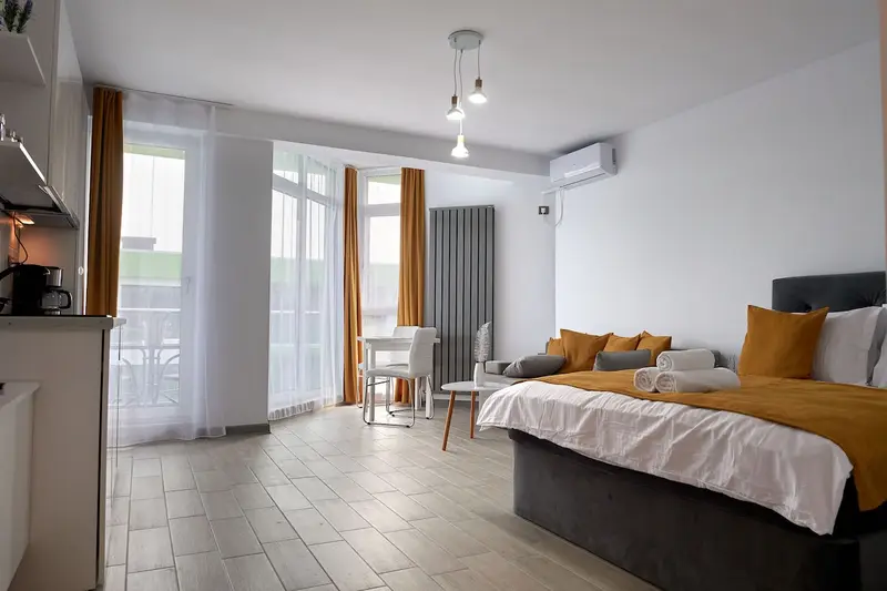 Sunrise King Studio Spa n Pool Beach resort – 5