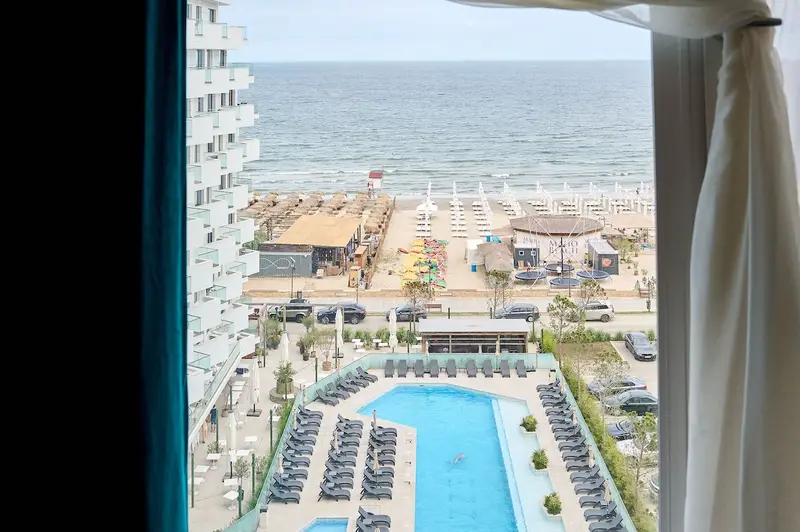 Cloud 9 Studio in Infinity Beach Resort – 24