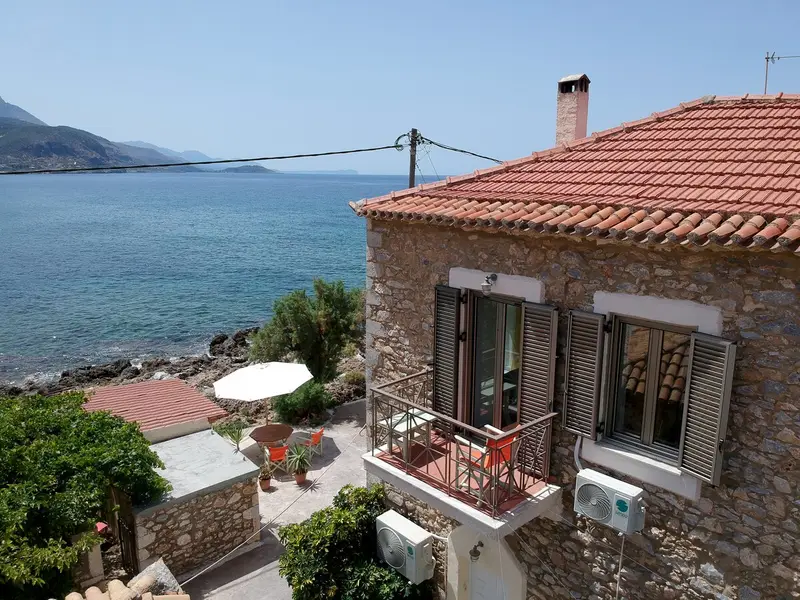 Aqua Vista Πελοπόννησος - Πέτρινο Σπίτι Μπροστά στη Θάλασσα στον Άγιο Νικόλαο – 4