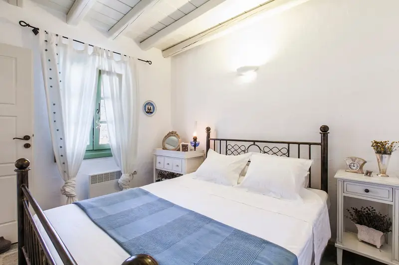 Aqua Vista Κέα - Πέτρινη Βίλα με Θέα στη Θάλασσα πάνω από Αμμώδη Παραλία – 9