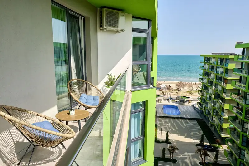 Vintage breeze Apartment - Spa Pools resort, Alezzi Beach Resort
