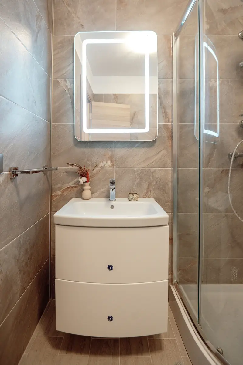 Waves Studio In Alezzi Pools and Spa – 11