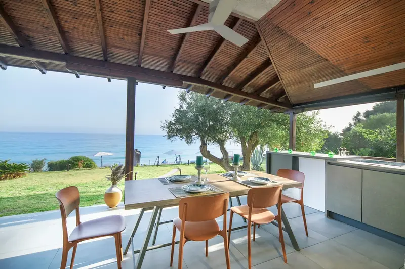 Aqua Vista Κασσάνδρα - Παραθαλάσσια Βίλα στη Μόλα Καλύβα – 5