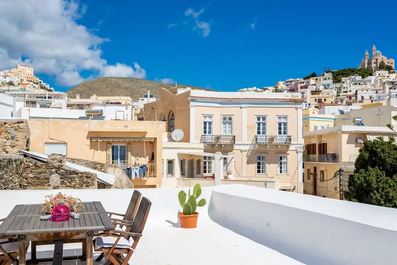 Aqua Vista Σύρος - Νεοκλασικό Διαμέρισμα με Θέα στη Θάλασσα στην Ερμούπολη – 4