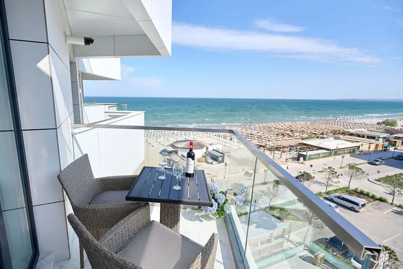 Sea Breeze Apartment in Infinity Beach Resort - parking – 12