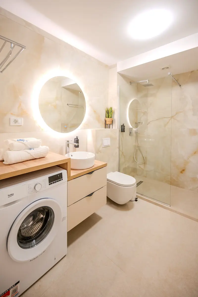 AC-234-Silver Shadow Collection (89 SQM 1BD City View) – 9