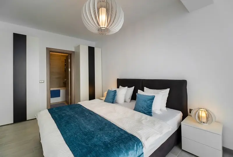 Mamaia Vice SeaView 2 bedroom Spa n Pool Beach resort – 12