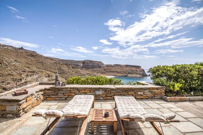Aqua Vista Κέα - Πέτρινη Βίλα με Θέα στη Θάλασσα πάνω από Αμμώδη Παραλία – 2