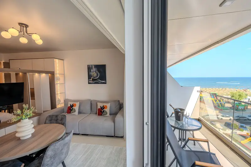 AC-425-Spectre Collection (60 SQM Studio Sea View) – 2