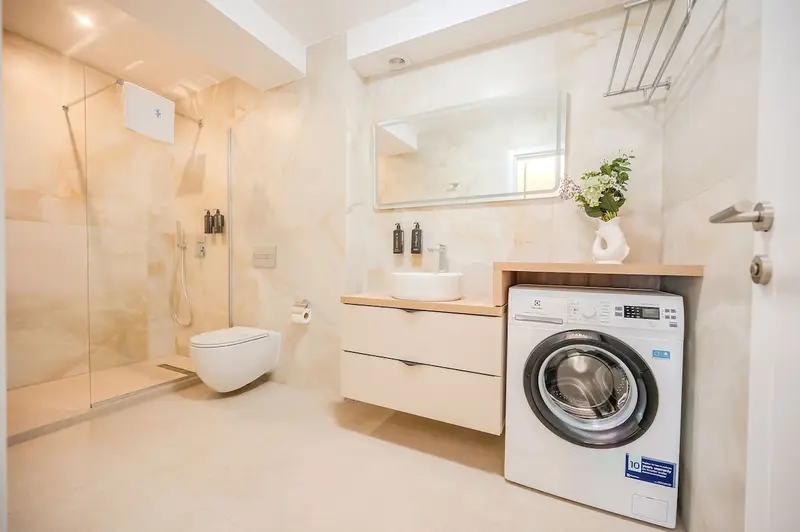 AC-631-Corniche Collection (151 SQM 2BD Corner View) – 5