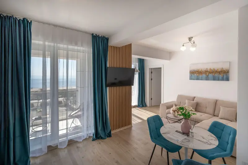 Amazing Sea View Apartment in Infinity pools n spa – 3