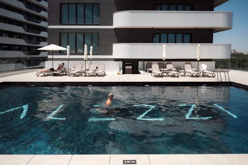 Velvet Breeze in Odyssey Pools Spa and Parking – 42