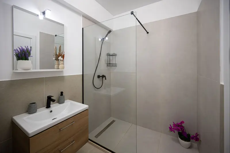 Josephine Apartment in Odyssey Spa & Pool-parking – 9
