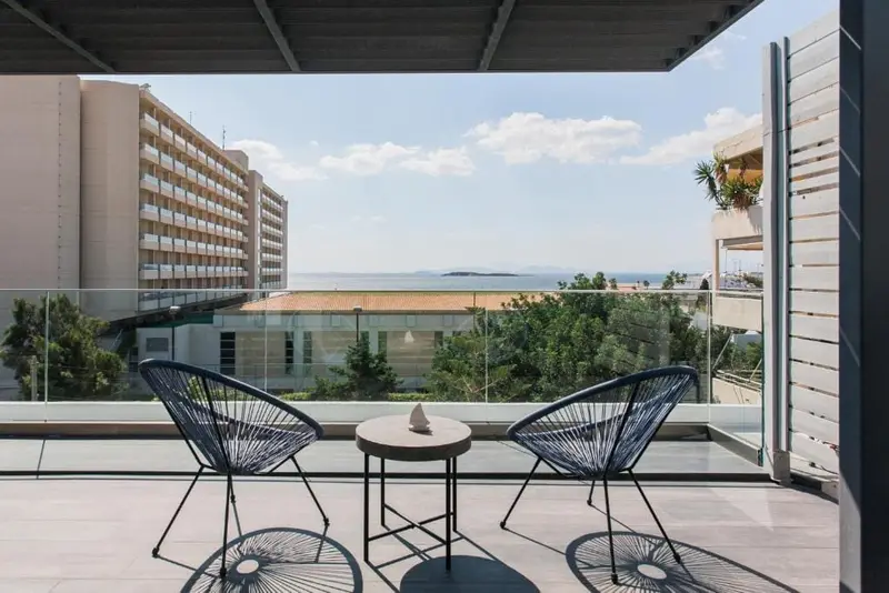 Aqua Vista Βουλιαγμένη - Ρετιρέ με Μπαλκόνι, Vouliagmeni