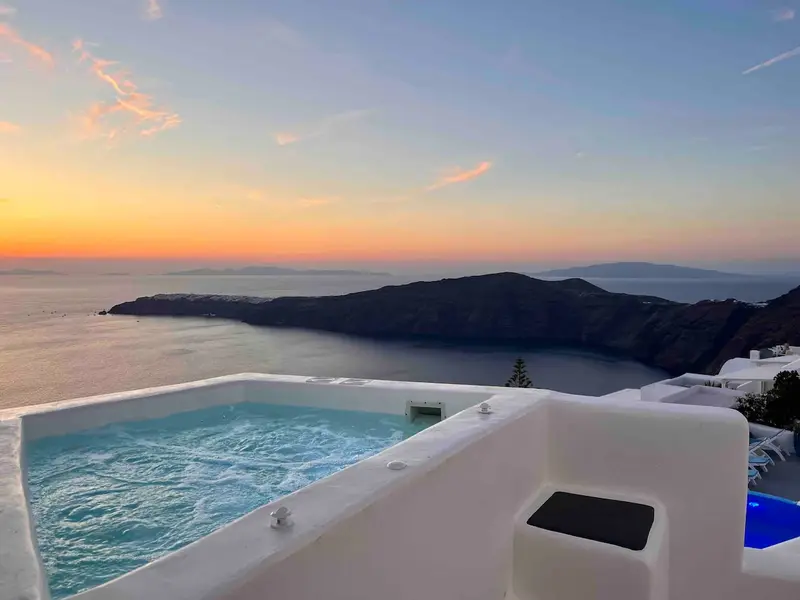 Aqua Vista Σαντορίνη - Σουίτα στο Ημεροβίγλι με Τζακούζι με Θέα στην Καλντέρα, Imerovigli
