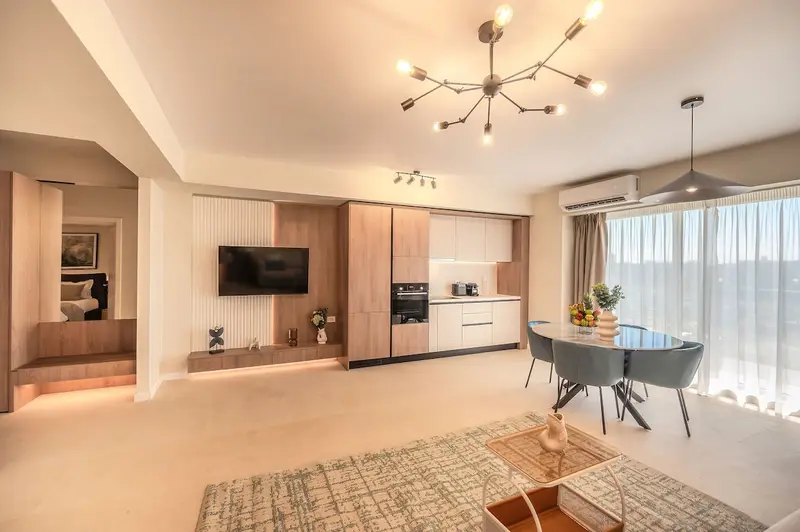 AC-804-Silver Shadow Collection (89 SQM 1BD City View) – 11