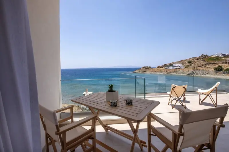 Aqua Vista Τήνος - Παραθαλάσσιο Διαμέρισμα με Μπαλκόνι με Θέα στη Θάλασσα κοντά στη Χώρα, Chora