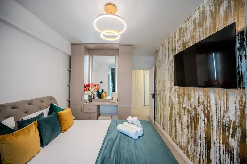 Salis Retreat in Odyssey Spa and pools – 35