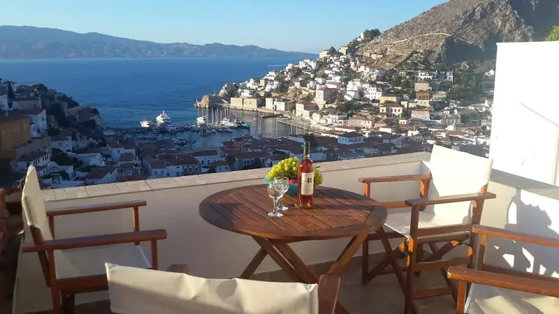 Aqua Vista Ύδρα - Διαμέρισμα με Ταράτσα και Θέα στο Λιμάνι, Hydra