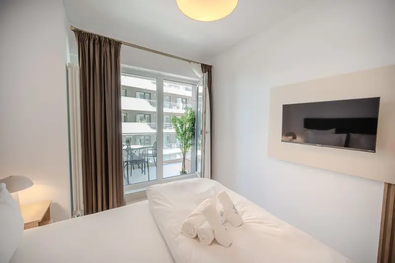 Velvet Breeze in Odyssey Pools Spa and Parking – 3