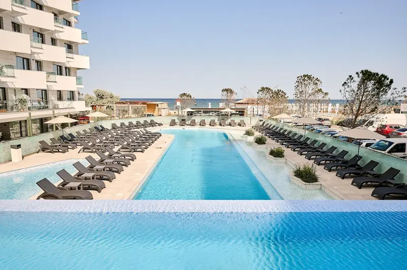 Cloud 9 Studio in Infinity Beach Resort – 43