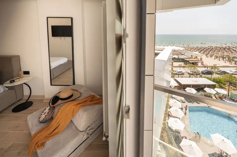 Maddy's Beachfront Apartment in Infinity Pool&Spa – 45