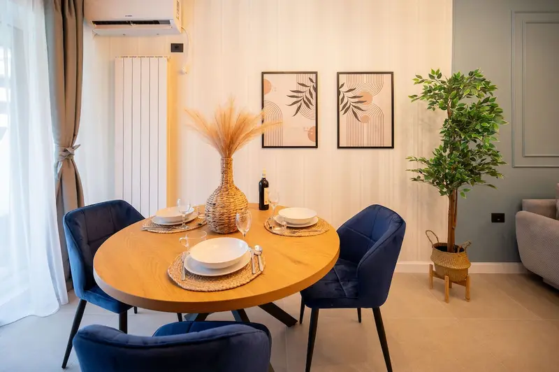 RavSea Luxury Apartment in Odyssey SpaPool-parking – 6