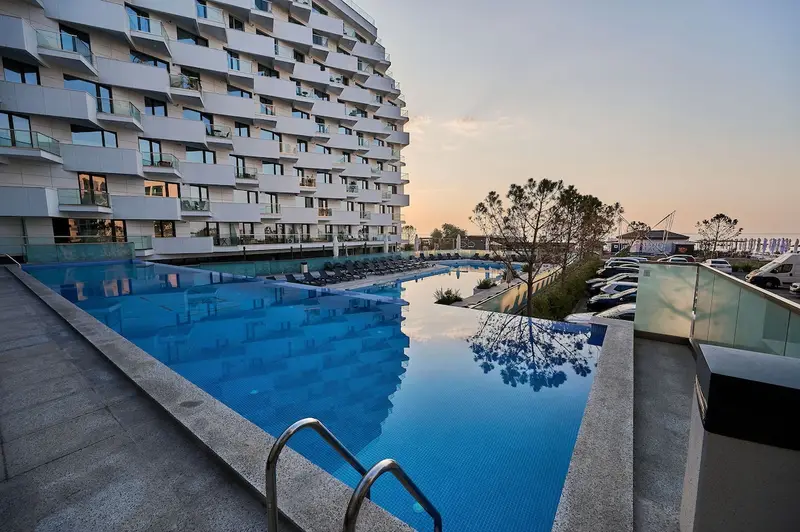 Smarald Sea View Apartment in Infinity Beach Resort - parking – 21