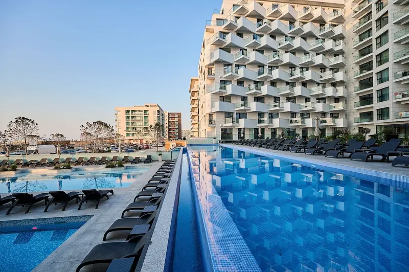 Beach Side Heaven Apartment in Infinity Beach Resort - parking – 19