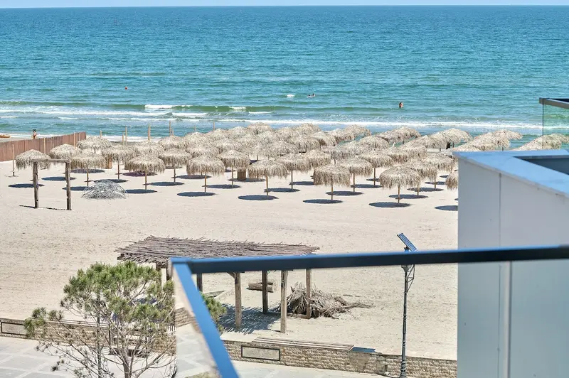 Infinity by Sea Apartment Beach Resort - parking – 28