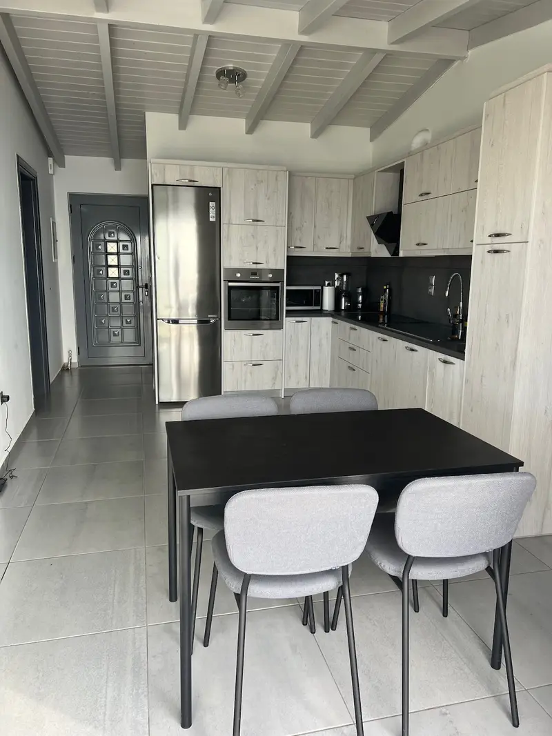 Aqua Vista 180° Sea View Apartment – 4