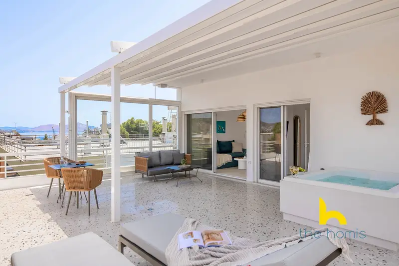 Aqua Vista Vari Top-Floor Seaview & Jacuzzi, Vari