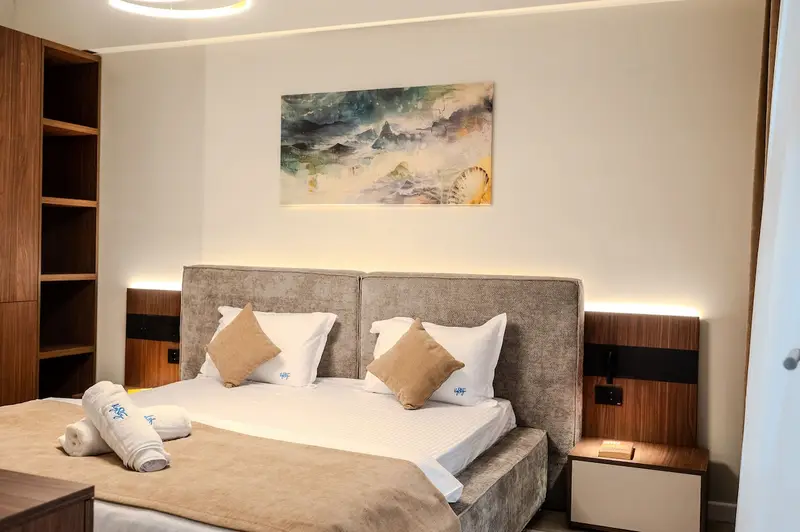 AC-134-Silver Shadow Collection (89 SQM 1BD City View) – 14