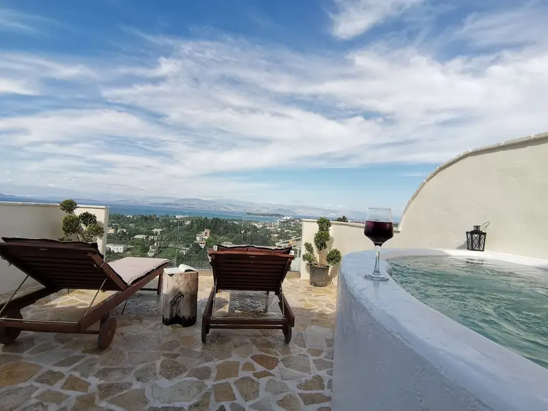 Aqua Vista Κέρκυρα - Πέτρινο Σπίτι με Τζακούζι και Θέα Θάλασσα, Evropouloi