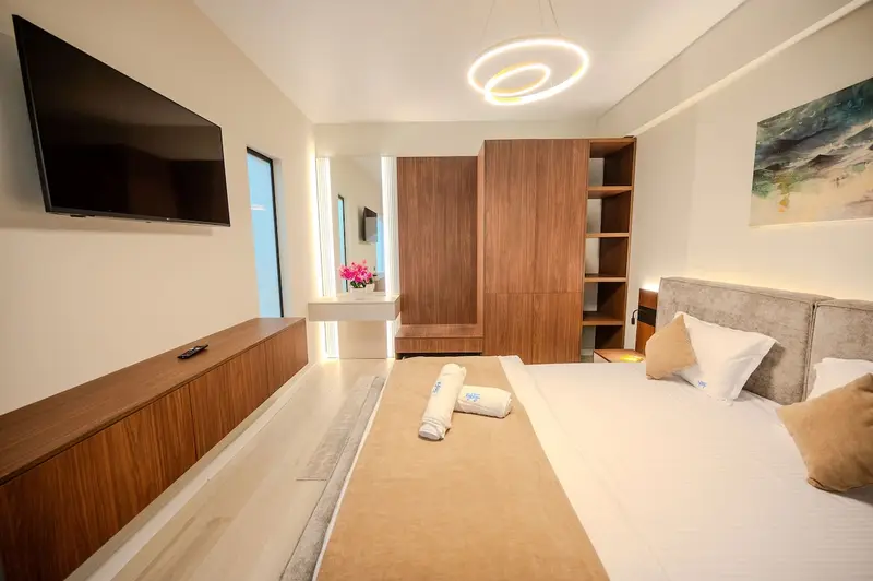 AC-134-Silver Shadow Collection (89 SQM 1BD City View) – 8