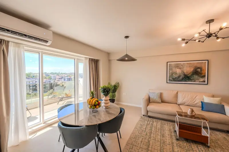 AC-633-Silver Shadow Collection (89 SQM 1BD City View), Aqua Cullinan Resort & SPA